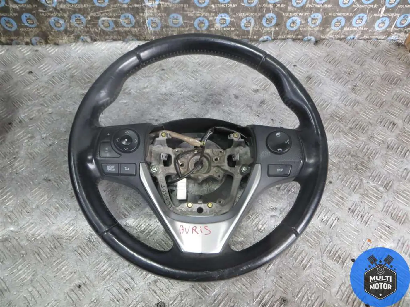 Руль к Toyota Auris 2014