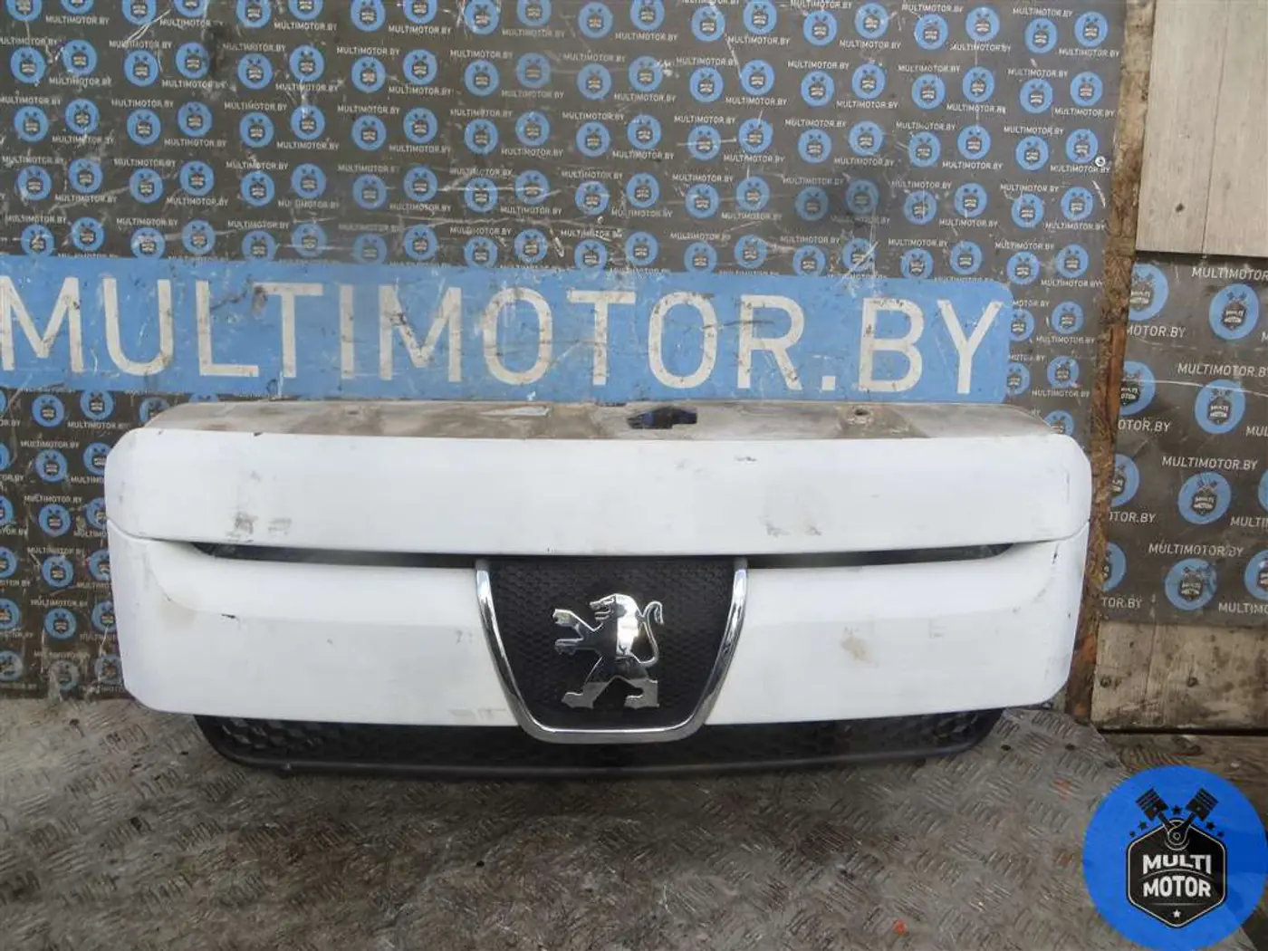 Решетка радиатора к Peugeot Expert 2004