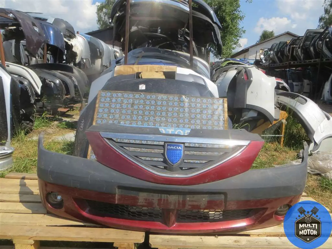 Бампер передний к Dacia Logan 2009