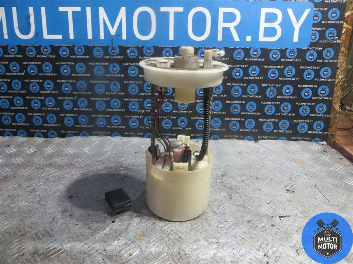 Колба в бак к Honda Insight 2010
