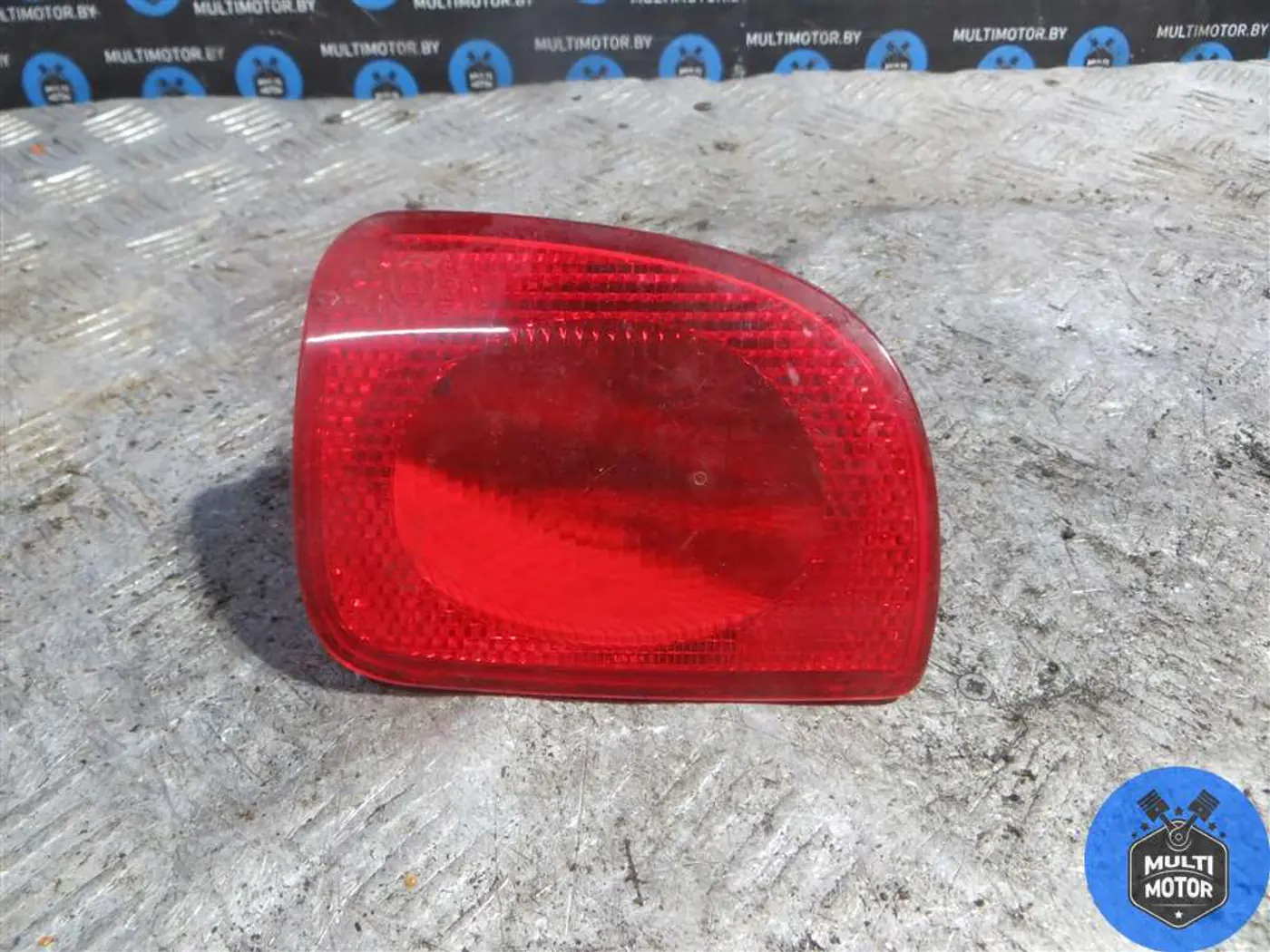 Фонарь противотуманный правый к Renault Kangoo 2010