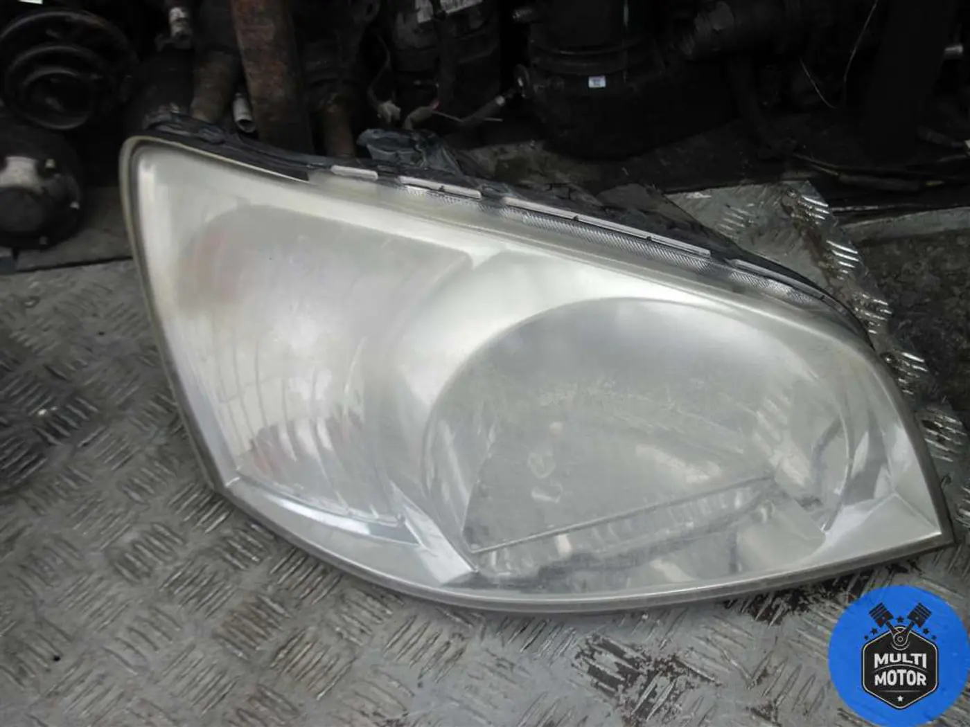 Фара правая к Hyundai Getz 2003