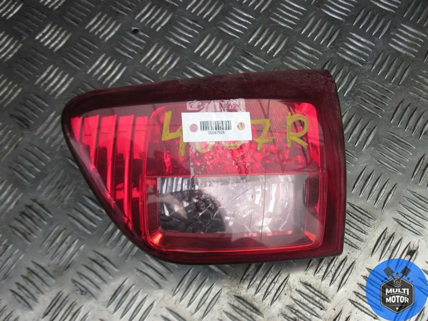 Фонарь крышки багажника правый к Peugeot 4007 2009