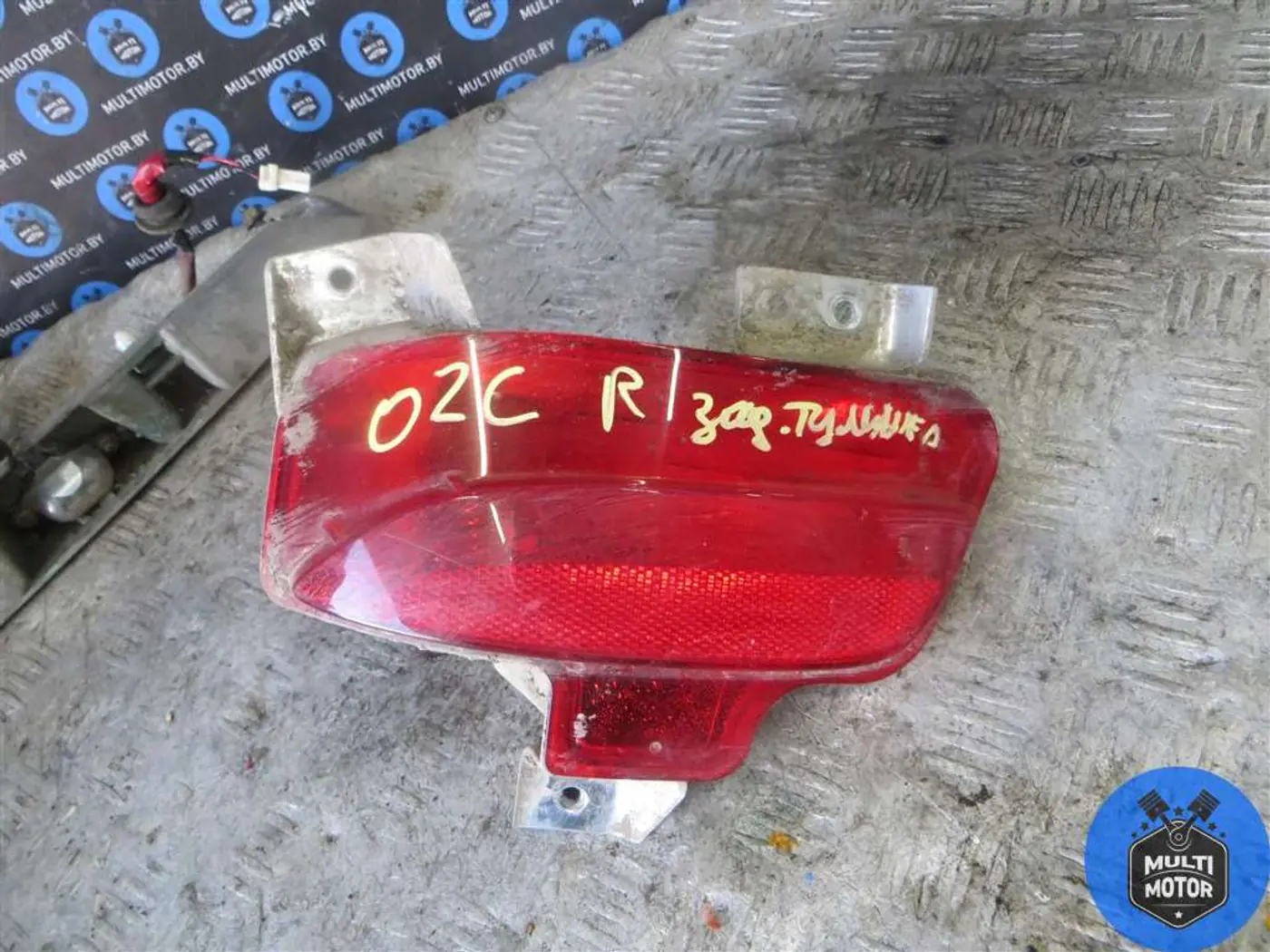 Фонарь противотуманный правый к Opel Zafira 2014
