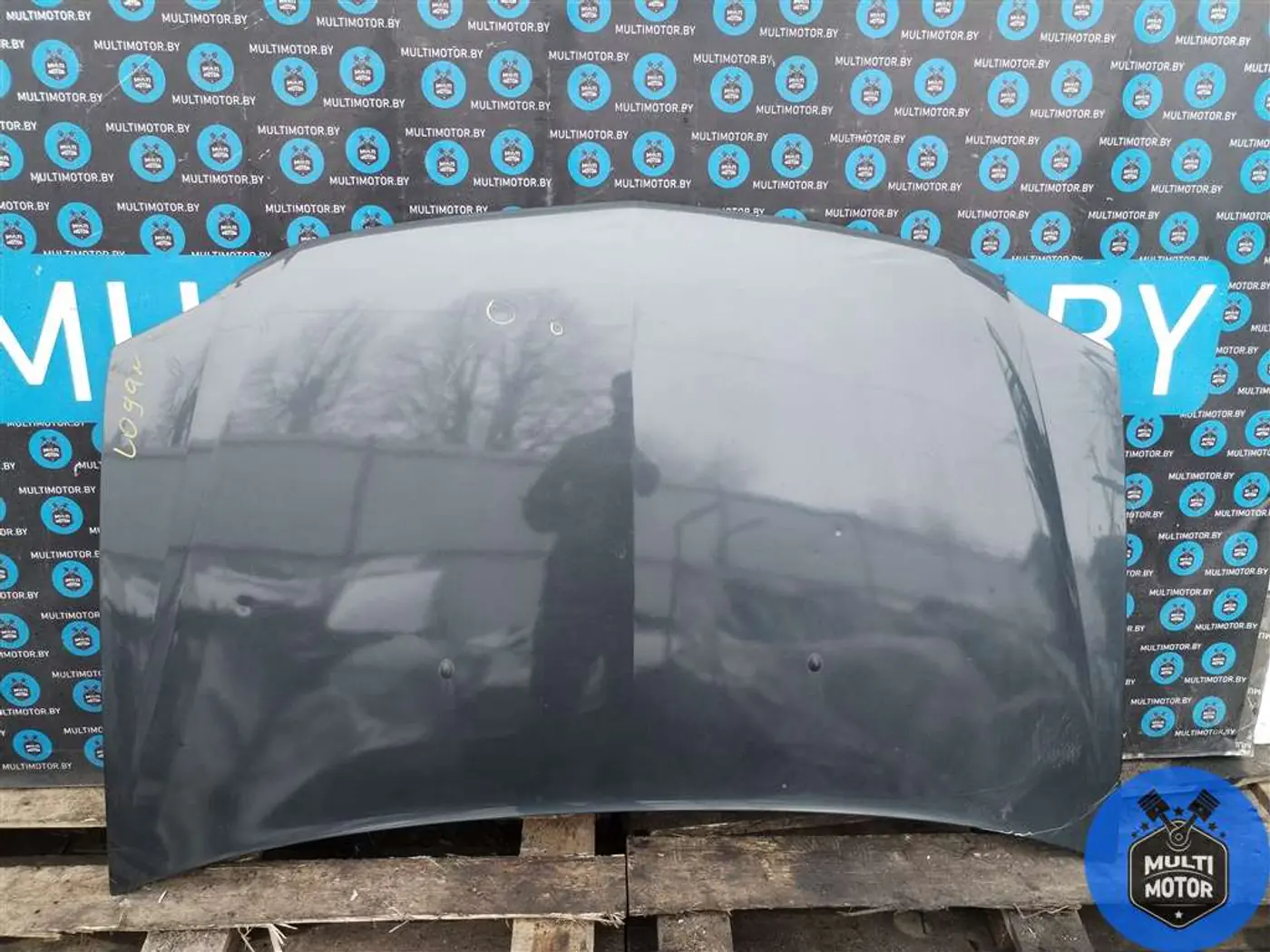 Капот к Renault Logan 2010
