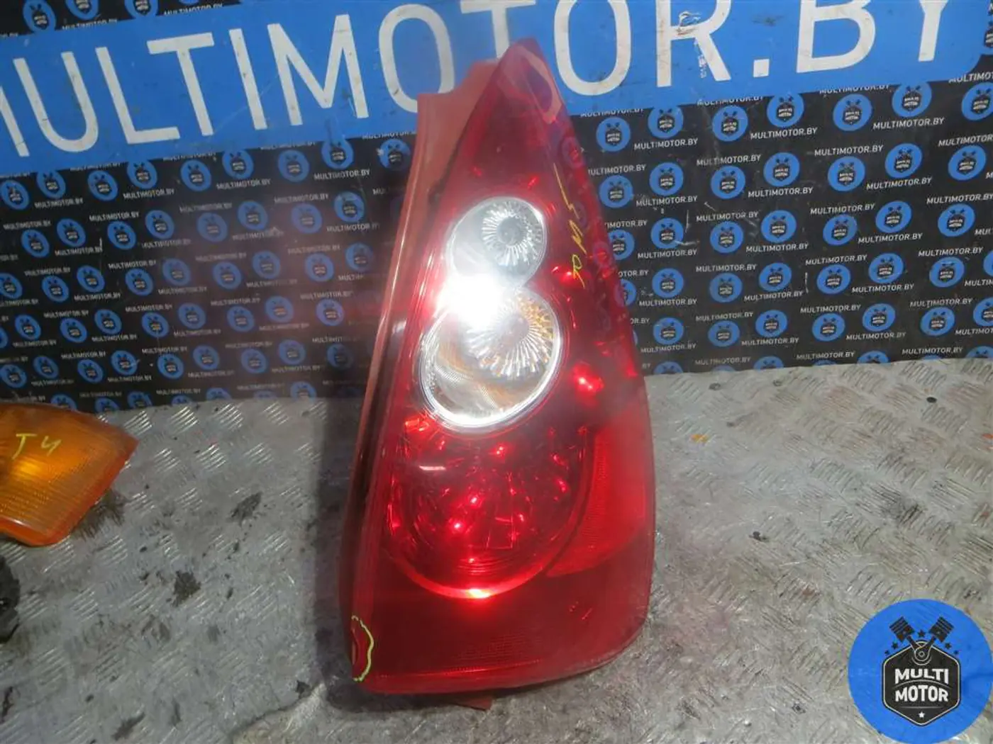 Фонарь задний правый к Mazda 5 2007