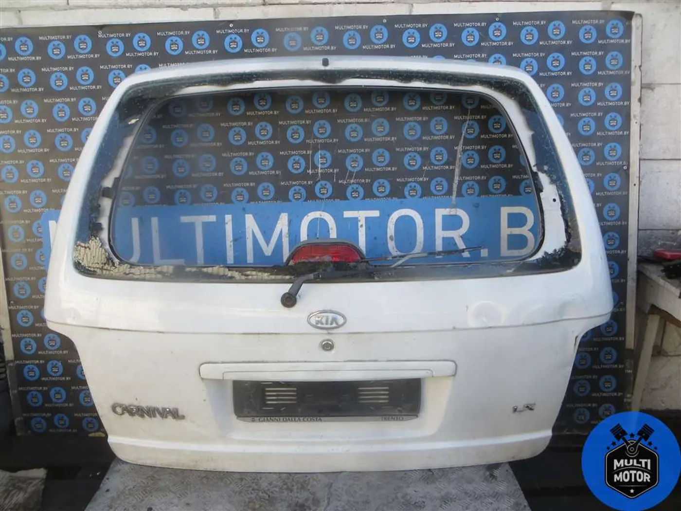 Щеткодержатель задний к Kia Carnival 2003