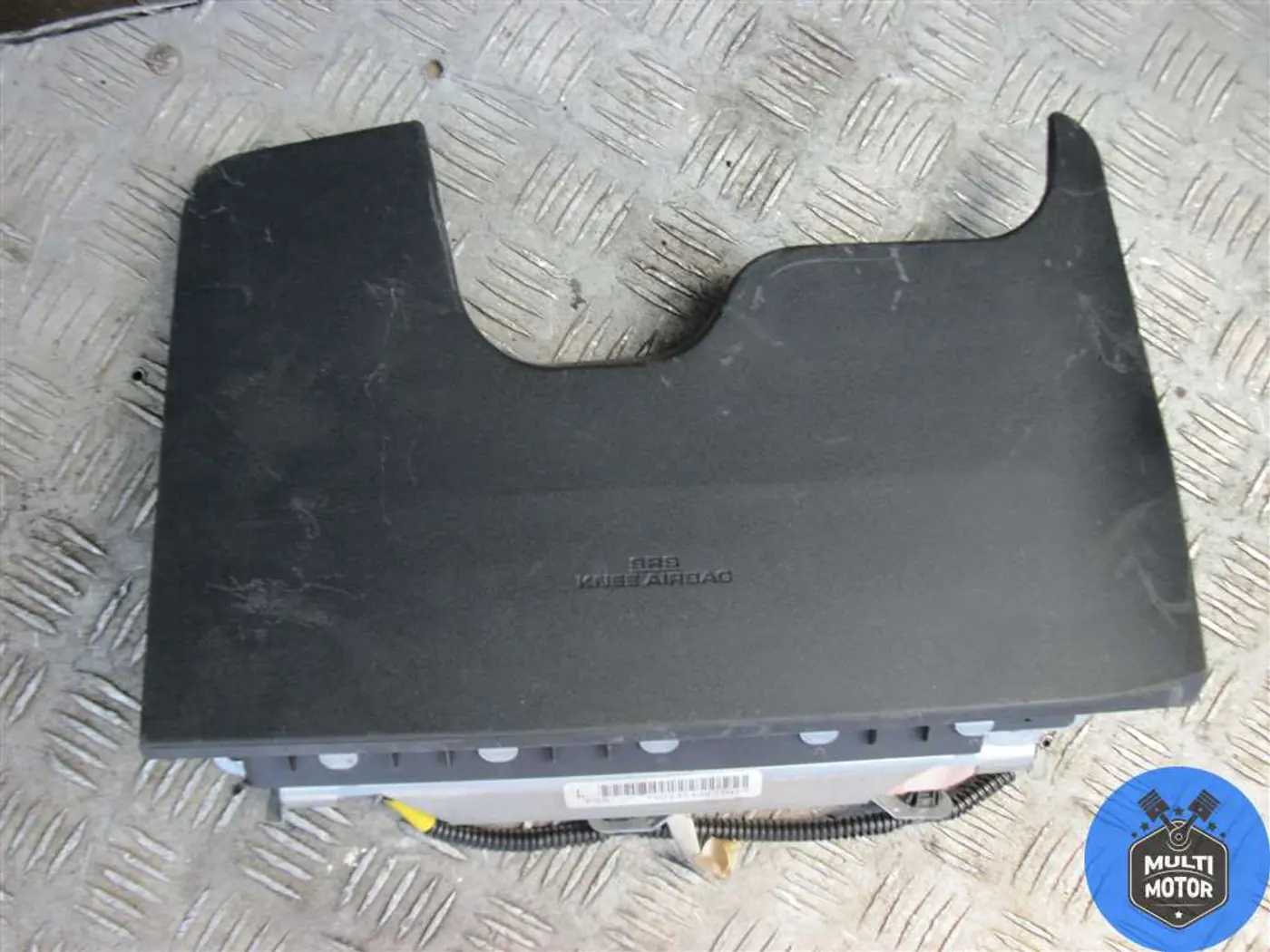 Подушка безопасности коленная к Toyota Yaris 2007