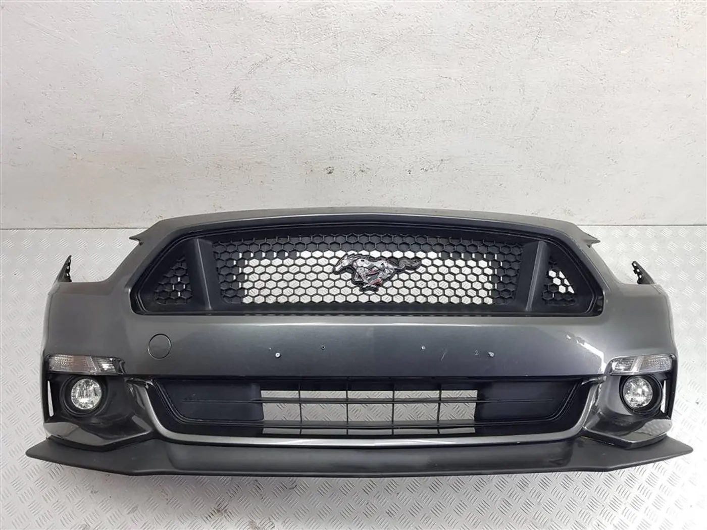 Бампер передний к Ford Mustang 2017