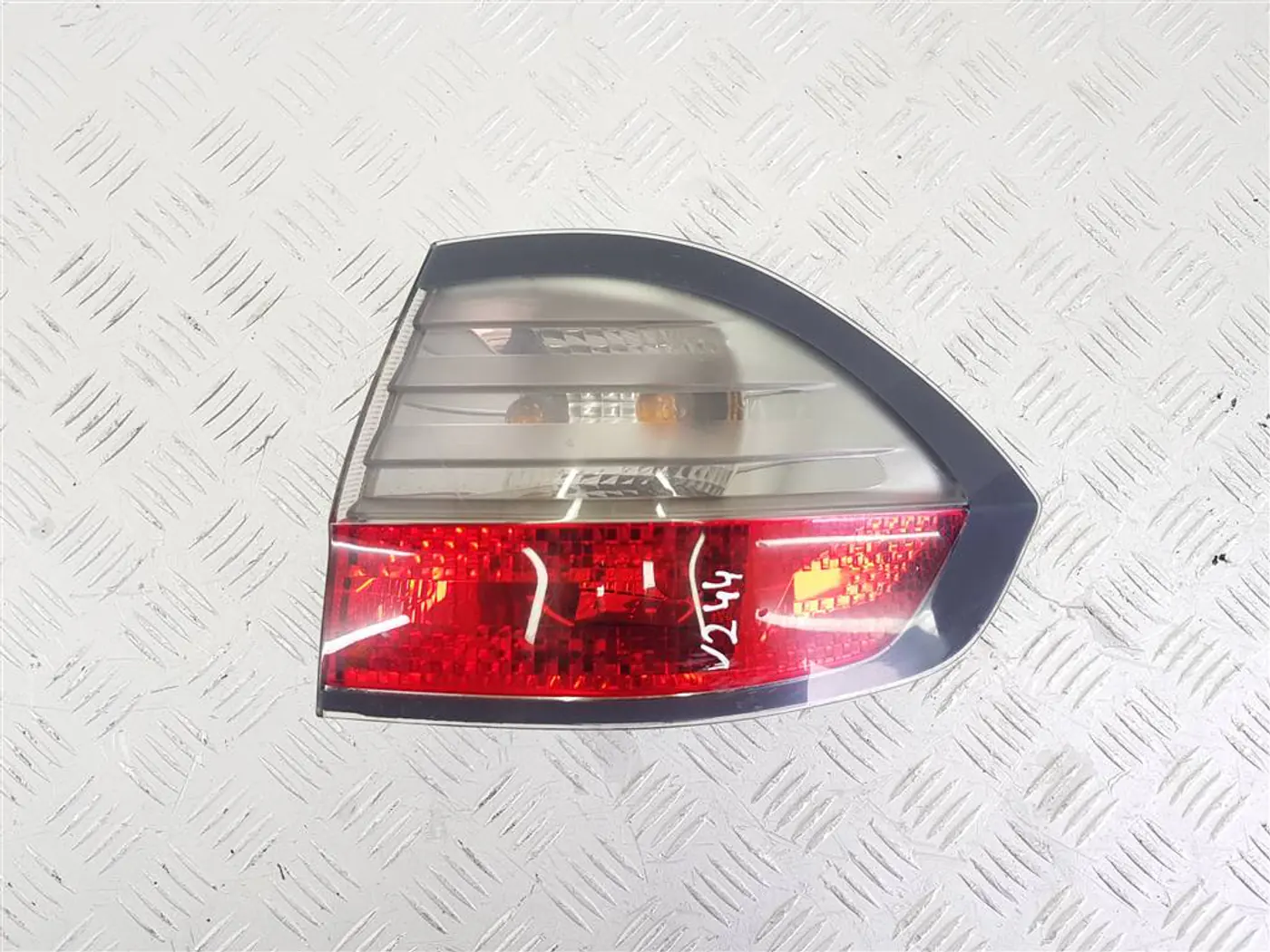 Фонарь задний правый к Ford S-MAX 2008