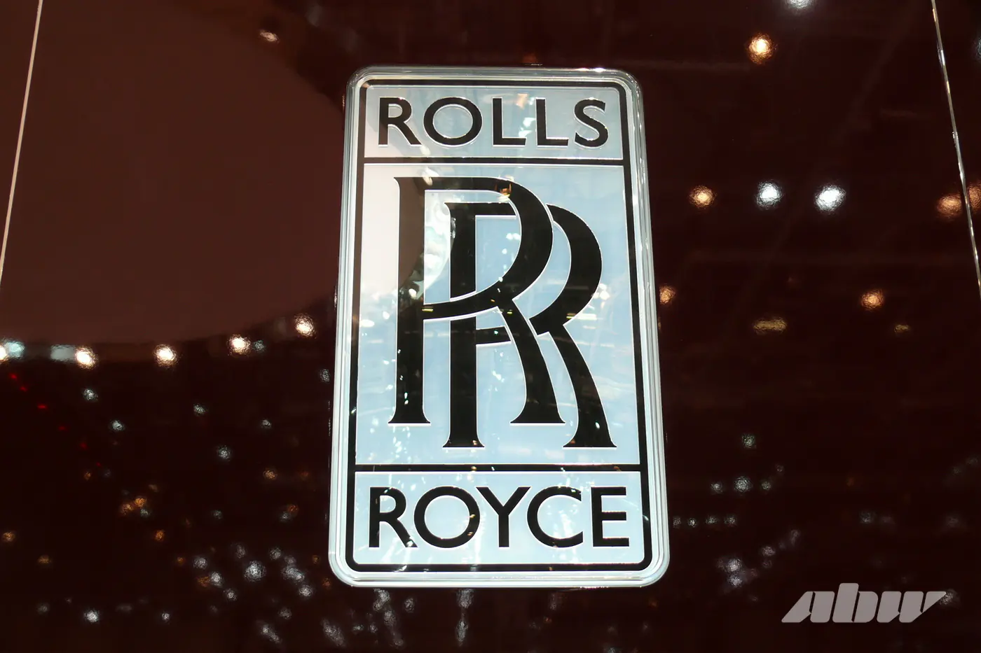 Единственные и неповторимые: любуемся новыми Rolls-Royce по спецзаказу