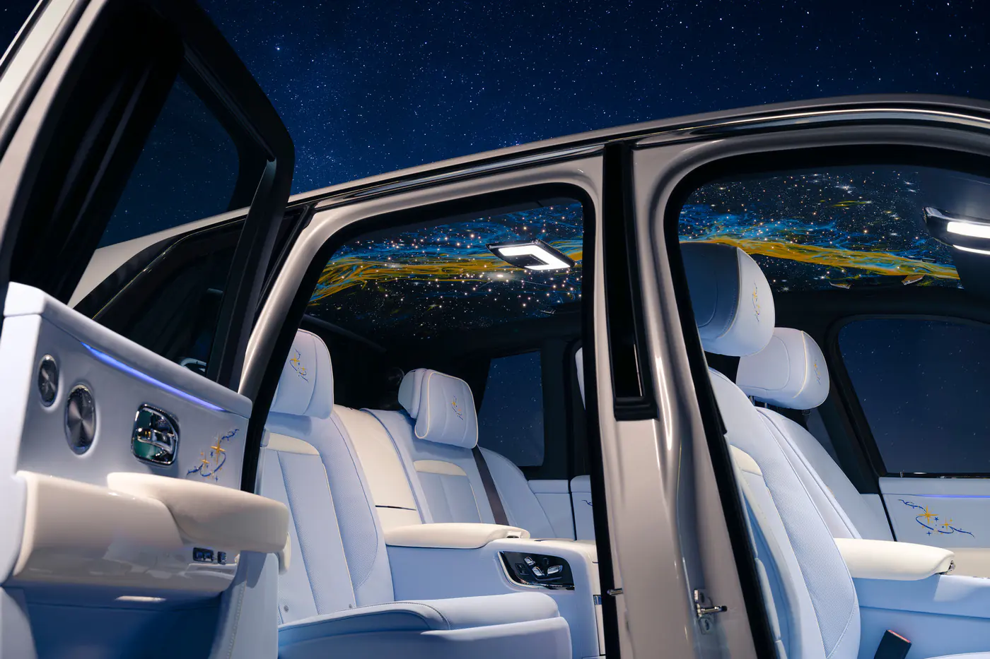 Единственные и неповторимые: любуемся новыми Rolls-Royce по спецзаказу