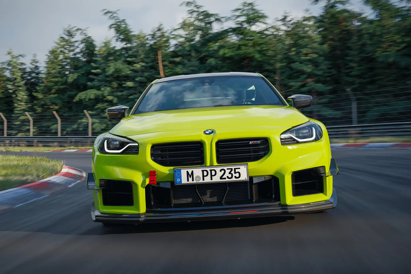 Трековый бонус: для купе BMW M2 предложен комплект M Performance Track Kit