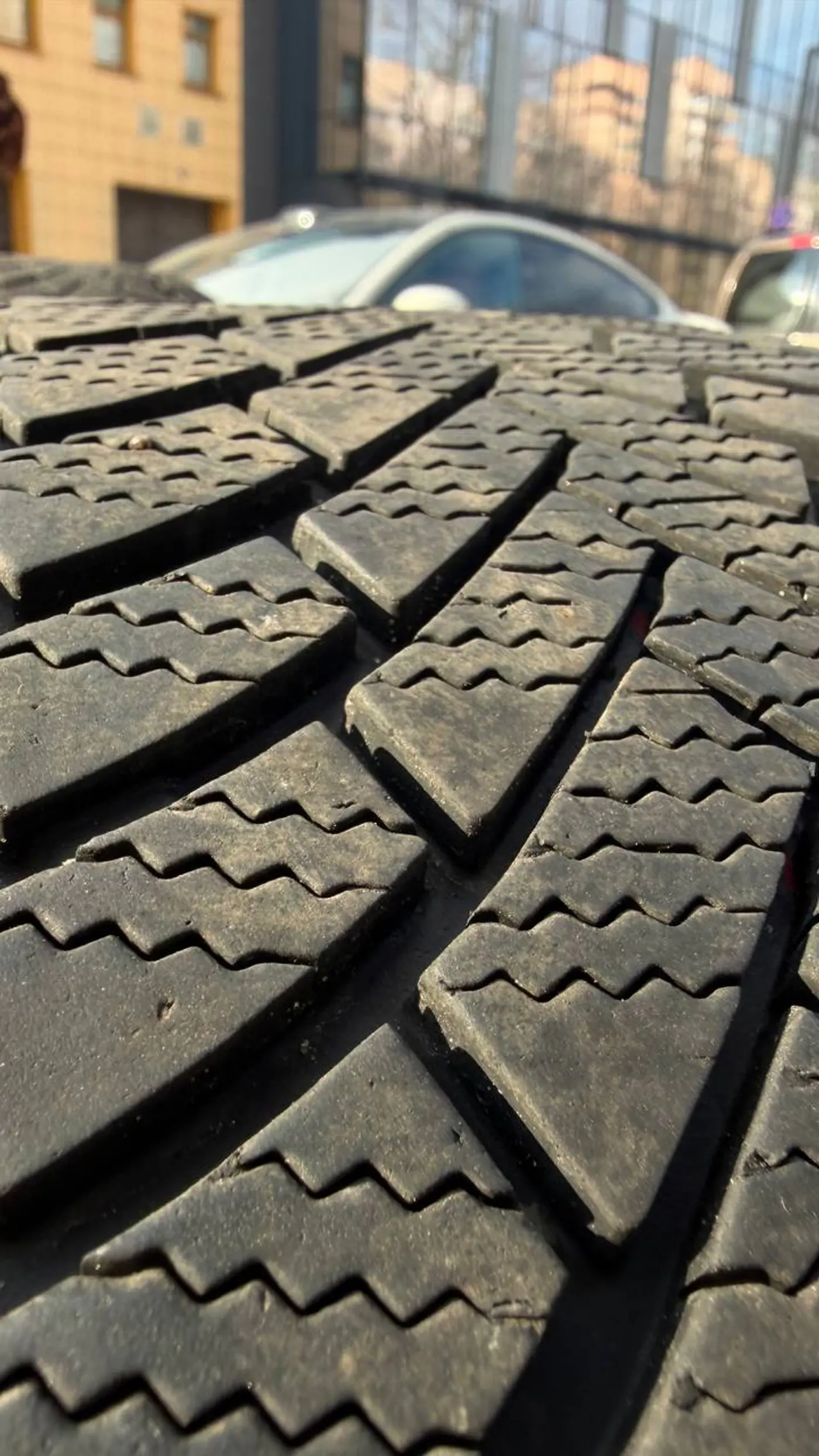 R19 235 40 Bridgestone Blizzak