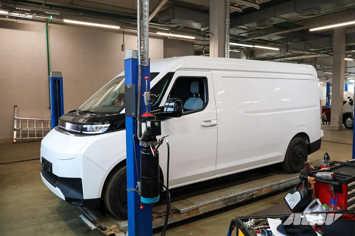 Собран в Беларуси: чем отличается локализованный Farizon SuperVan от китайского