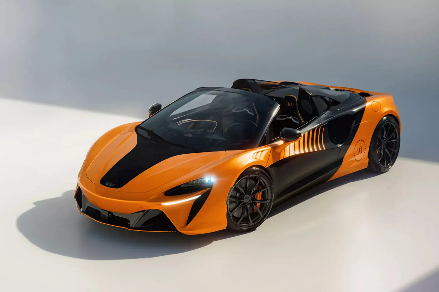 Есть повод отметить: новые специальные версии серийных автомобилей