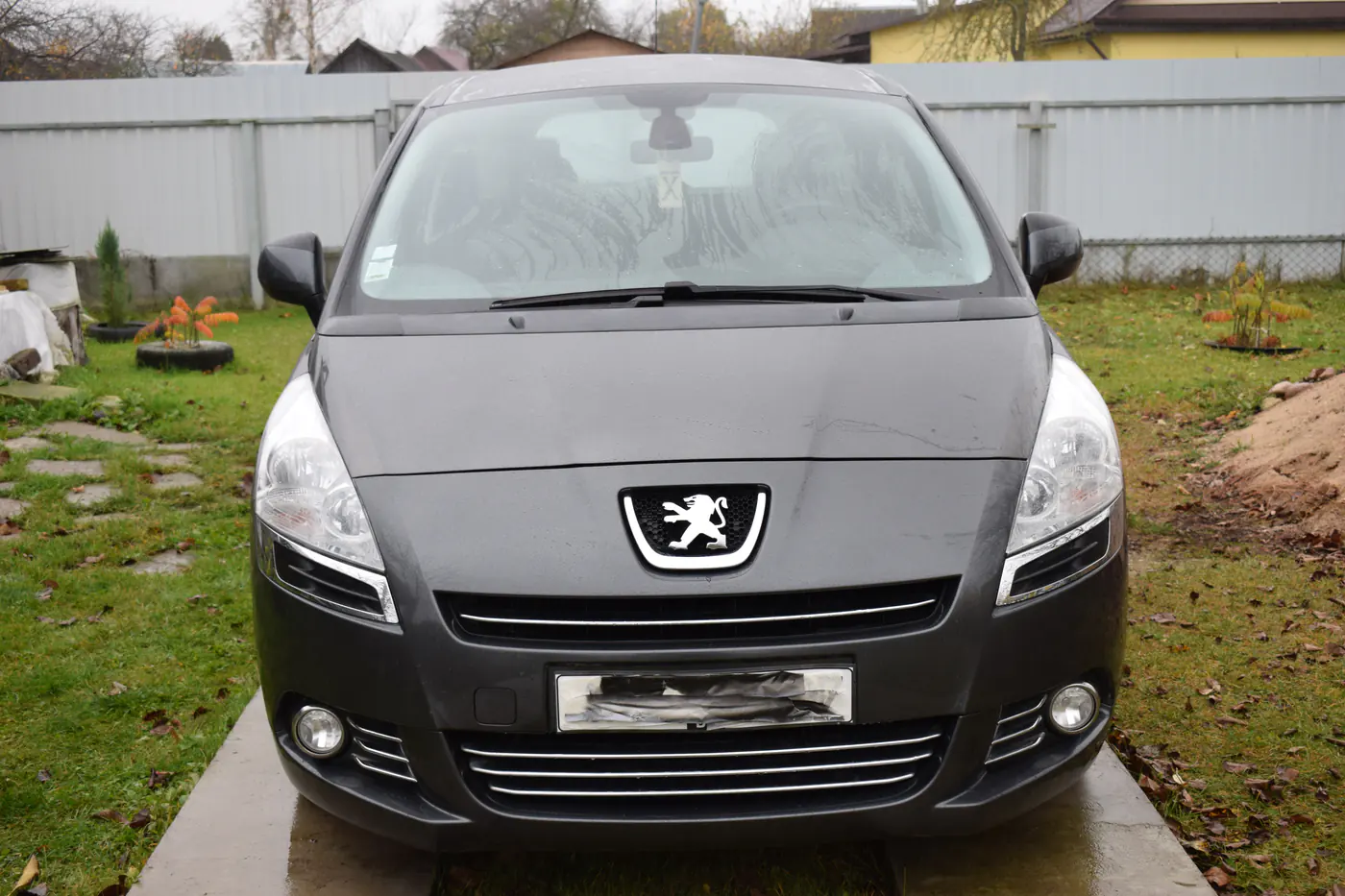 Peugeot 5008 I, 2012