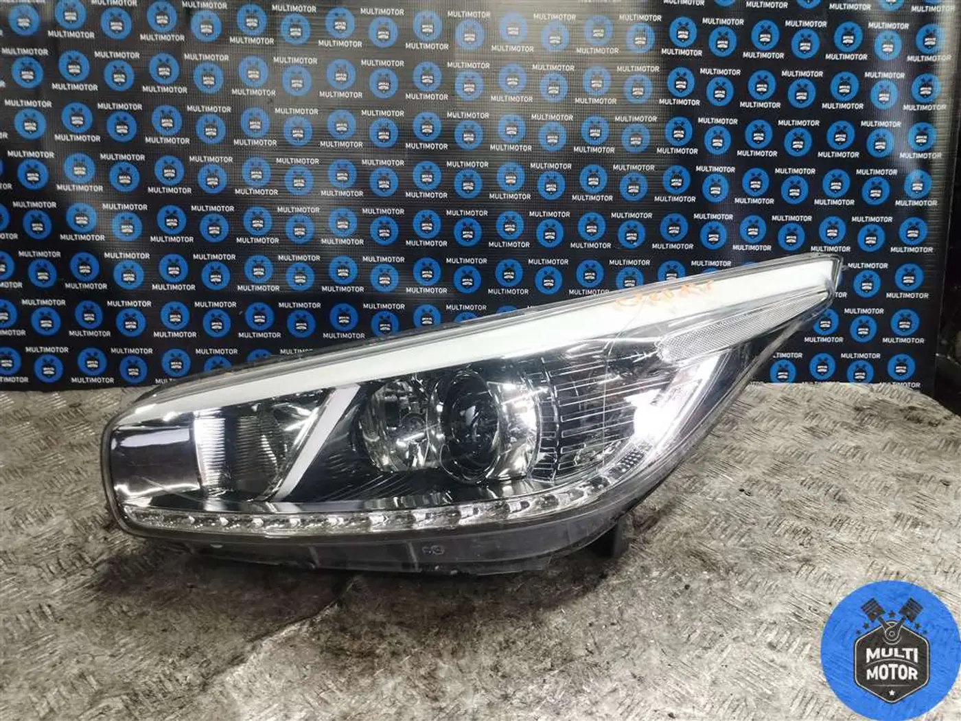 Фара левая к Kia Ceed 2013