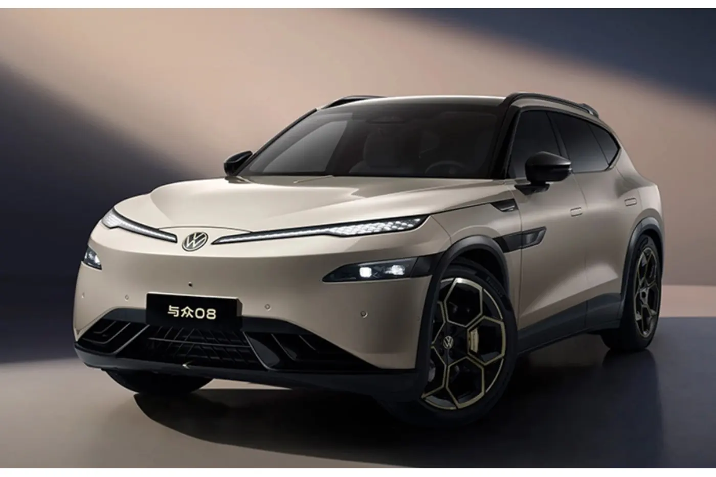 Volkswagen представил ID.Unyx 08: кроссовер с панорамной крышей и креслом-кроватью