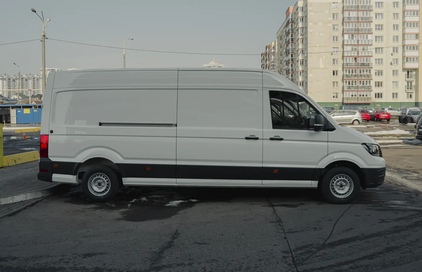 Новые Volkswagen Crafter приехали в Минск: сколько они стоят и как их купить