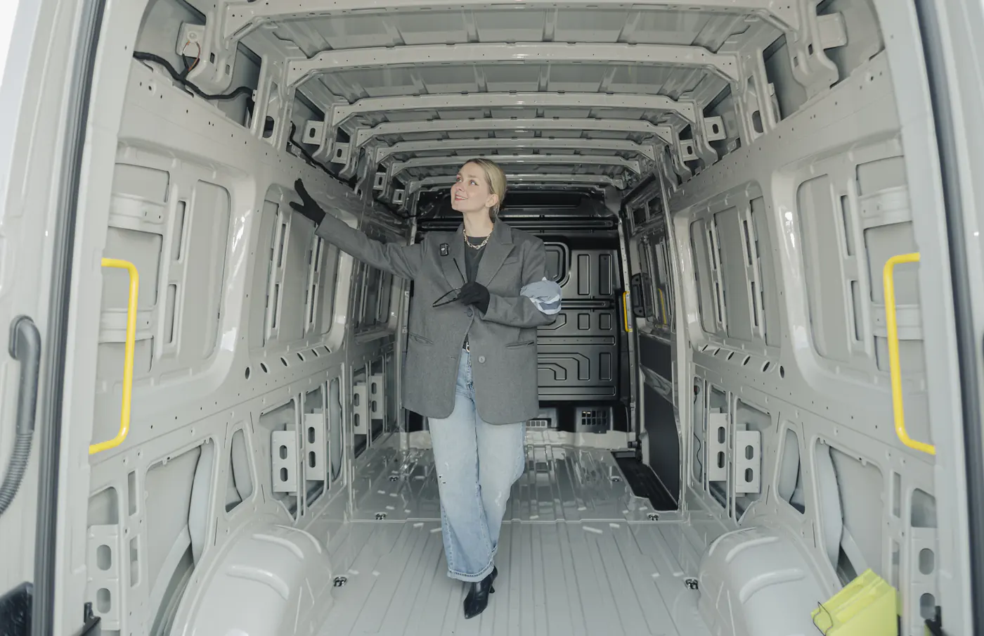 Новые Volkswagen Crafter приехали в Минск: сколько они стоят и как их купить