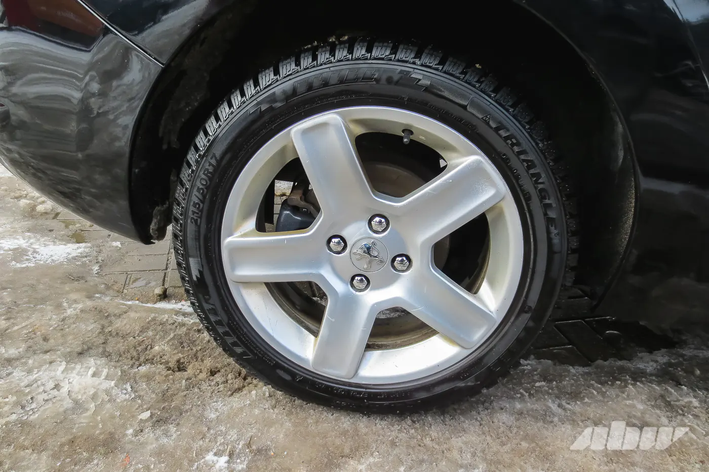 Peugeot_5008_колесо