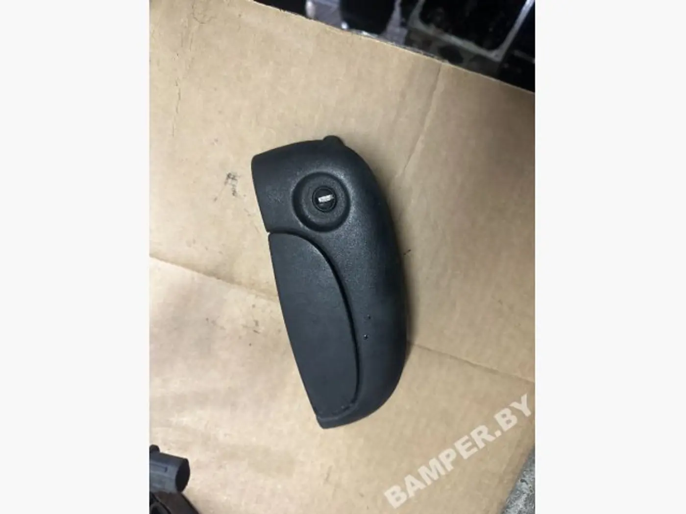 Ручка наружная передняя правая к Renault Kangoo 1999