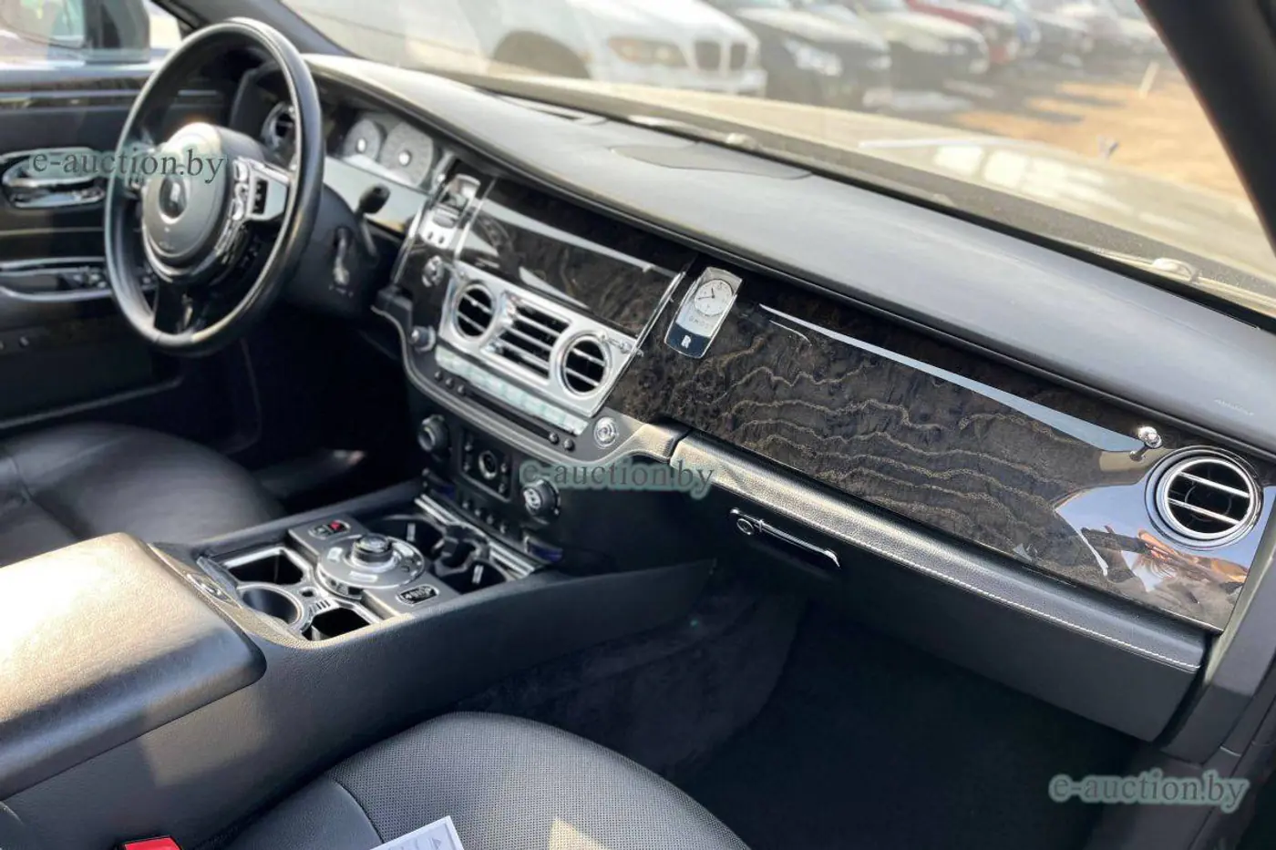 Арестованный Rolls-Royce