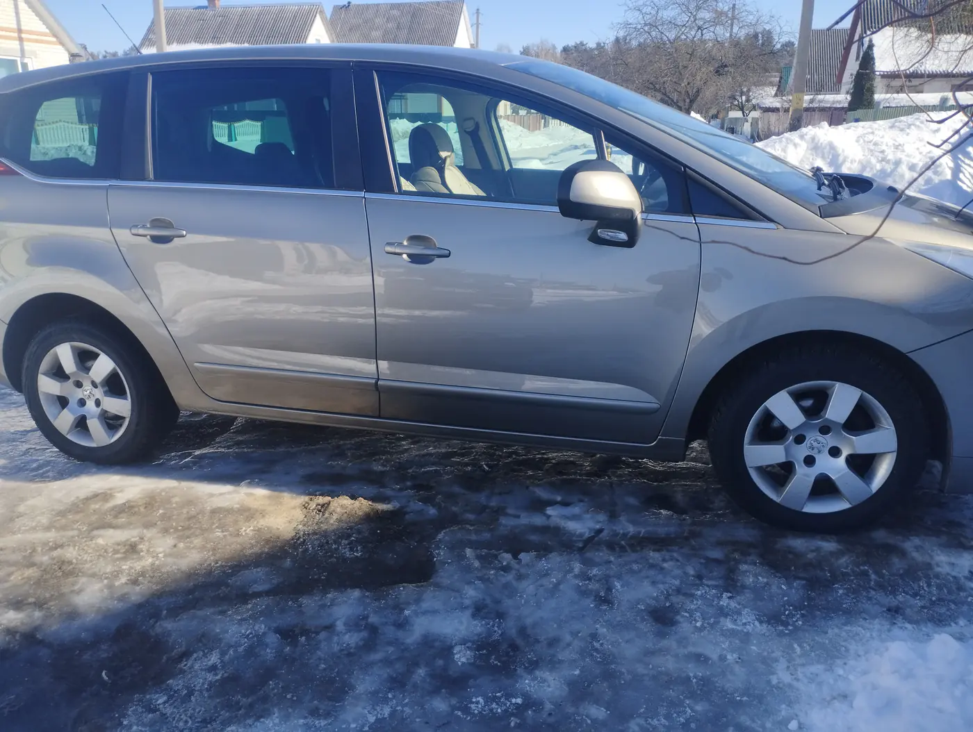 Peugeot 5008 I, 2012