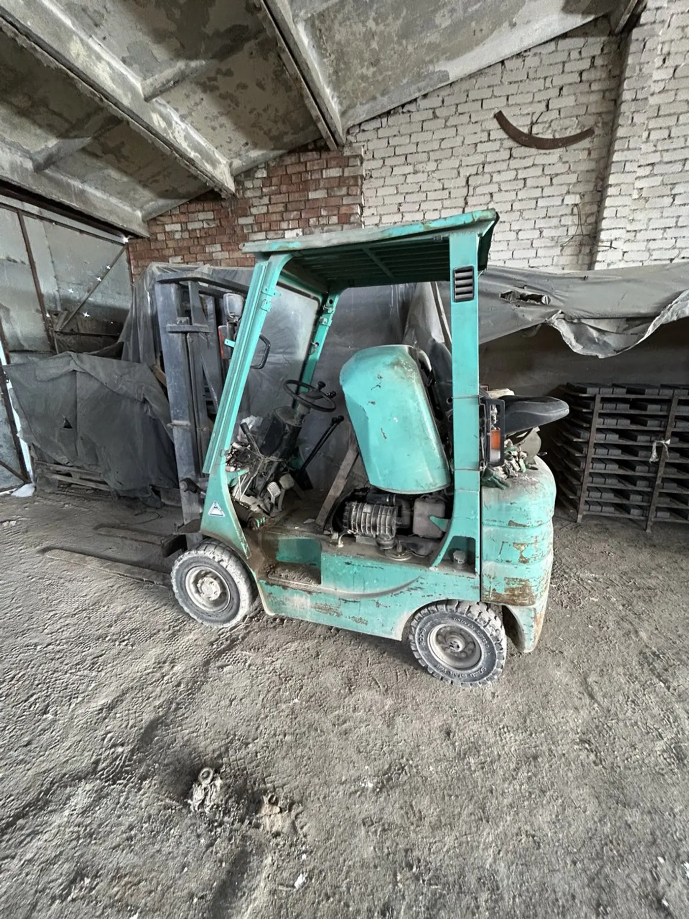 вилочный автопогрузчик MITSUBI CPCD30W 2002