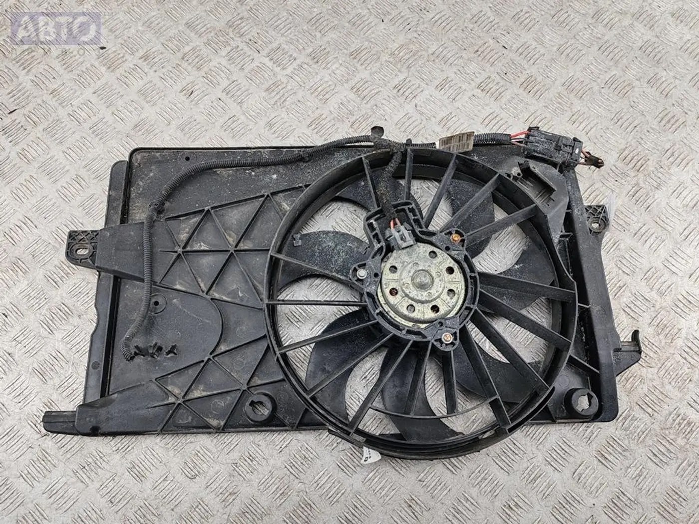 Вентилятор радиатора к Opel Meriva 2005