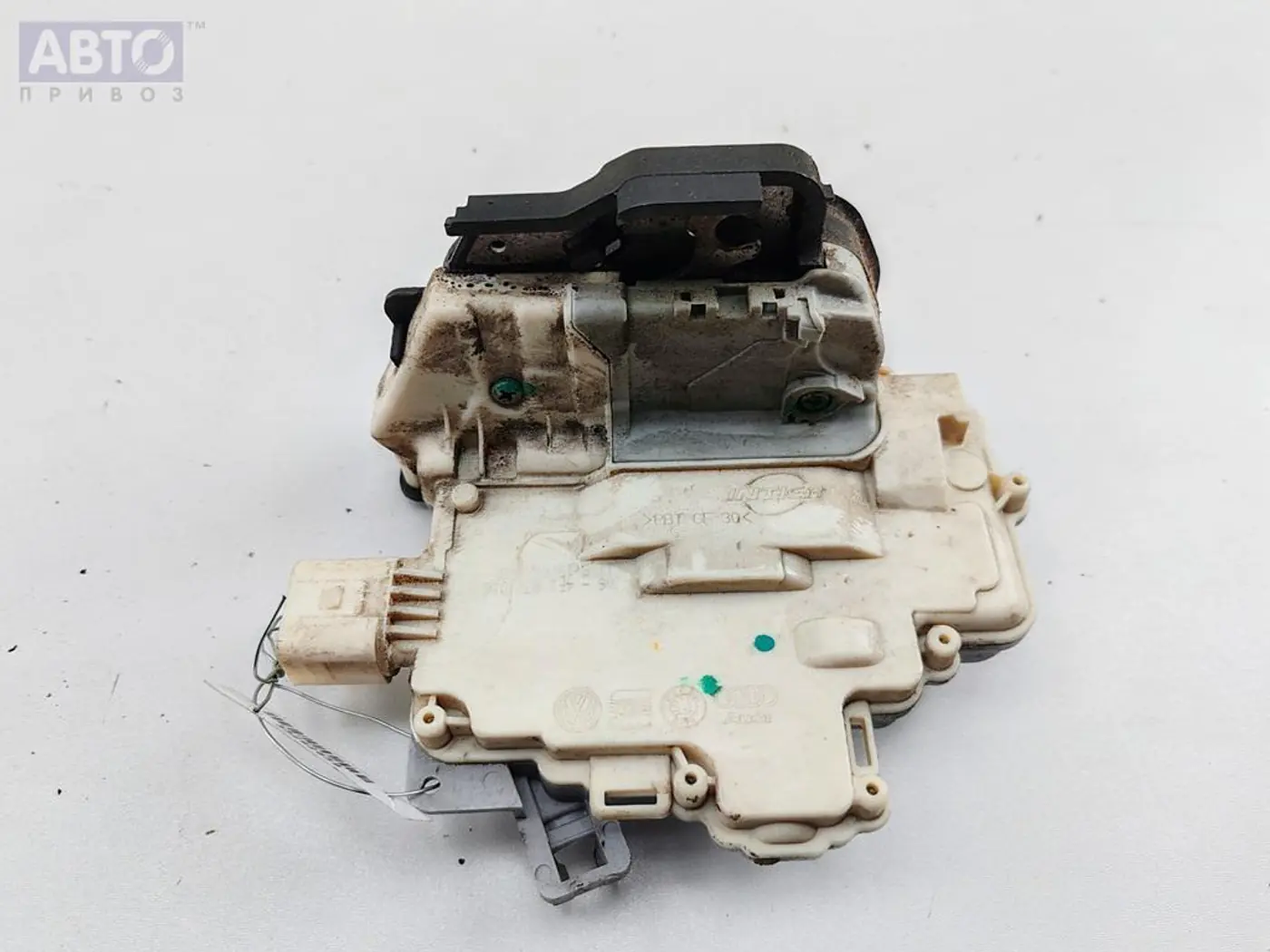 Замок двери к Audi A3 2005