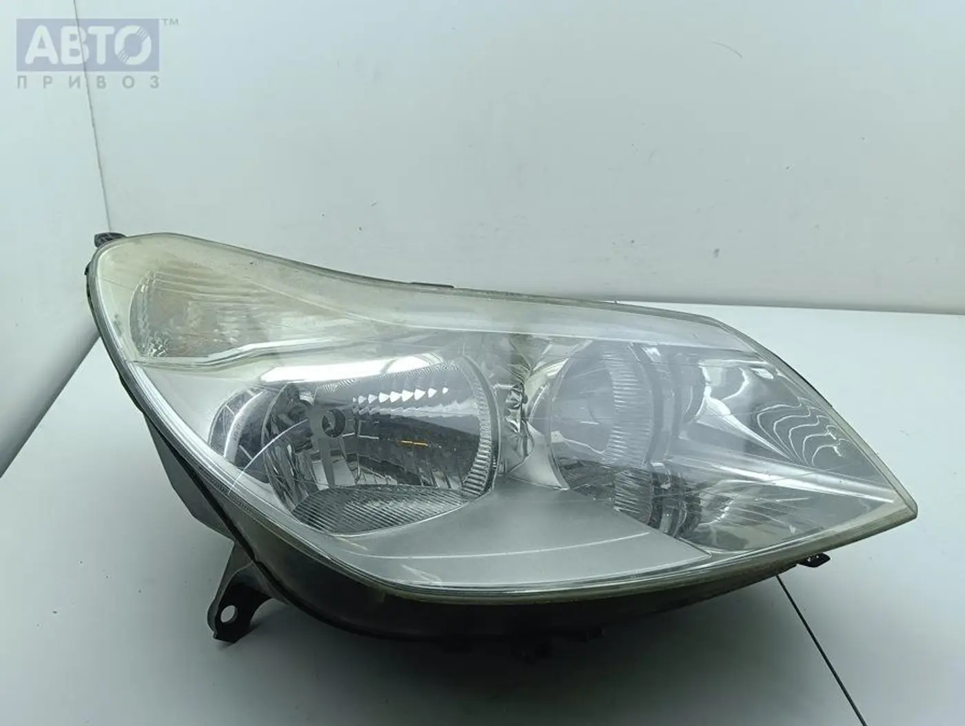 Фара правая к Citroen C5 2005