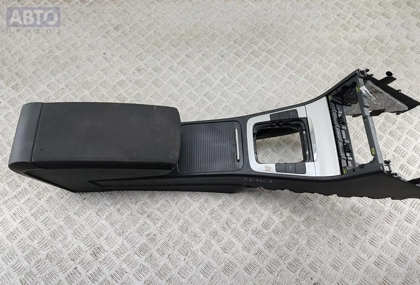 Подлокотник к Volkswagen Passat 2007