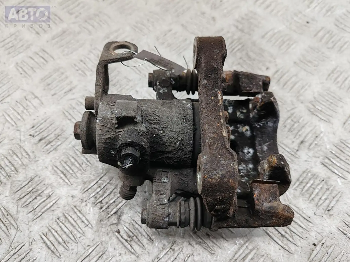 Суппорт к Peugeot 307 2001