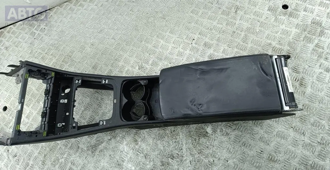 Подлокотник к Volkswagen Passat 2008