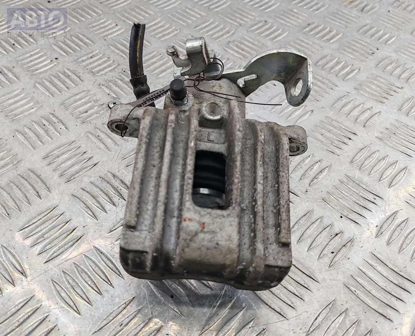 Суппорт к Audi A4 2006