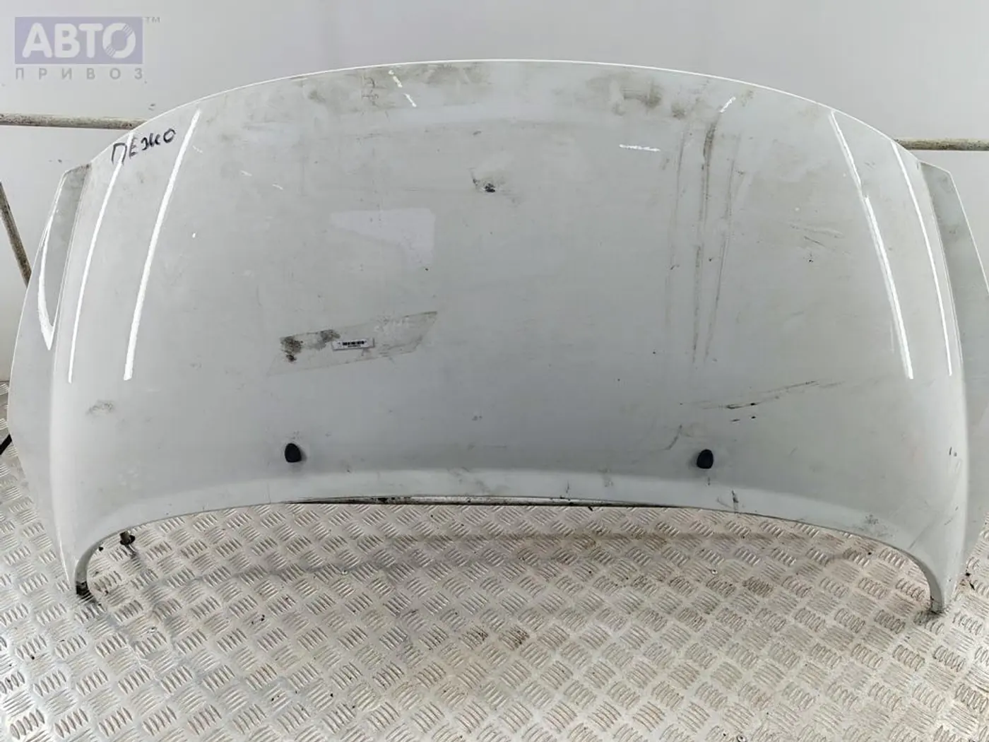 Капот к Peugeot 207 2008