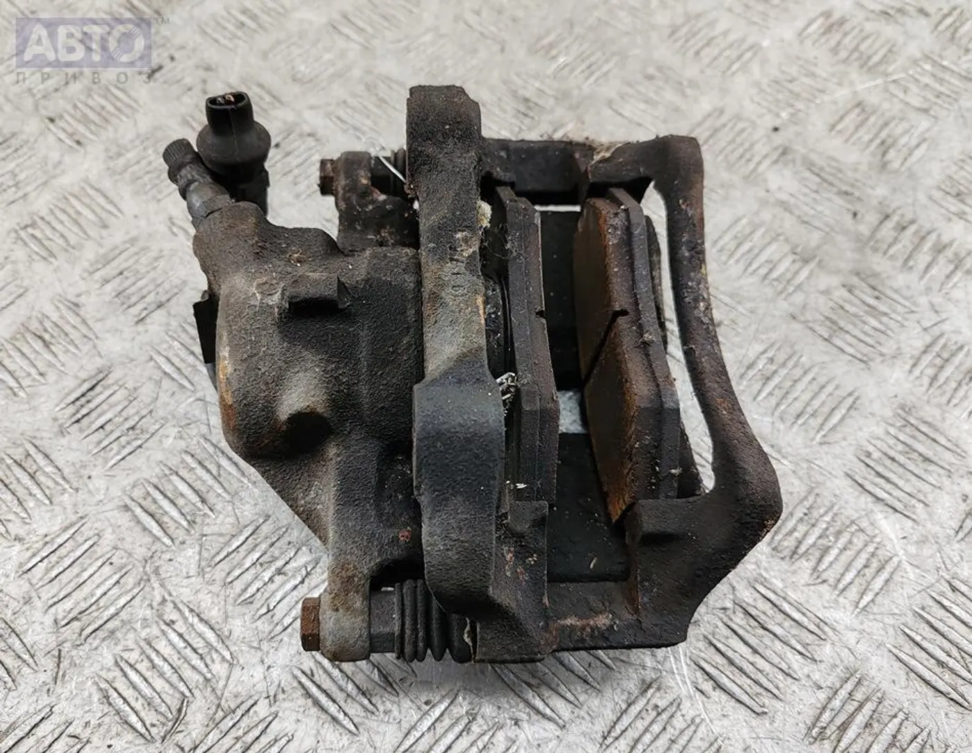 Суппорт к Audi 100 1989