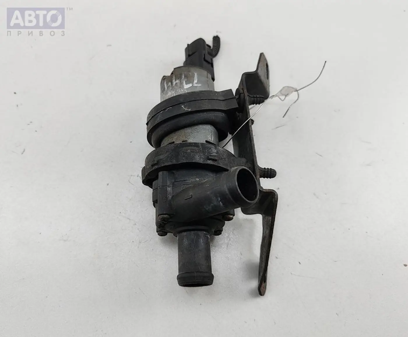 Помпа к SEAT Alhambra 2001