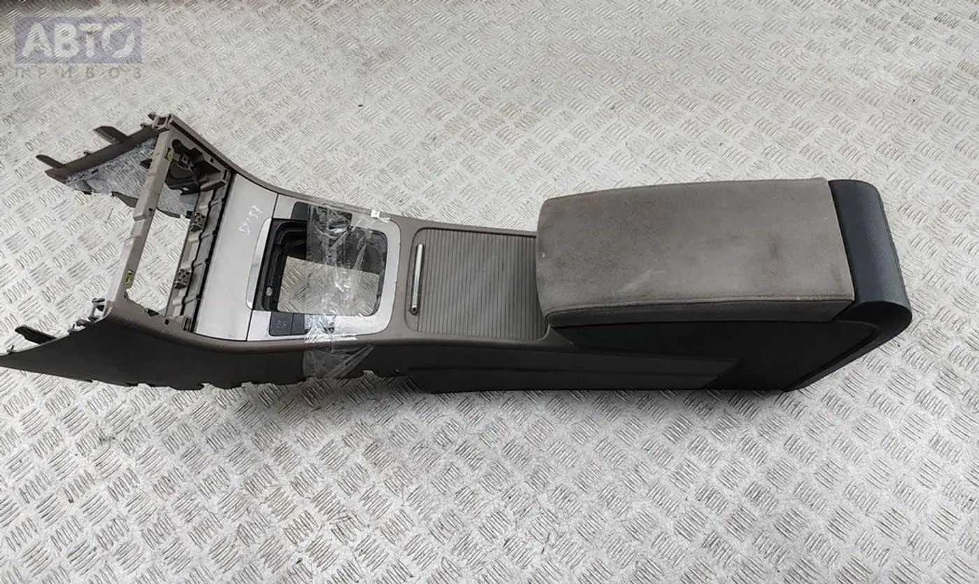 Подлокотник к Volkswagen Passat 2007