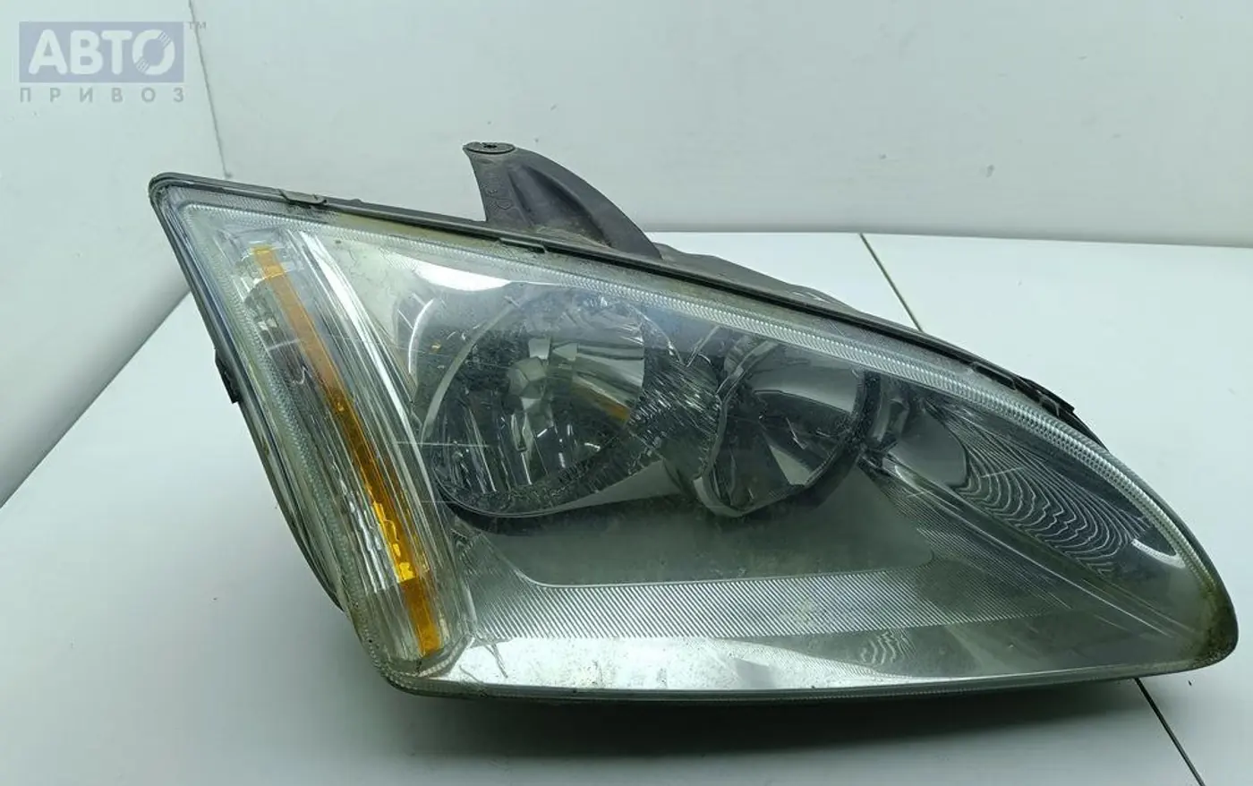 Фара правая к Ford Focus 2006