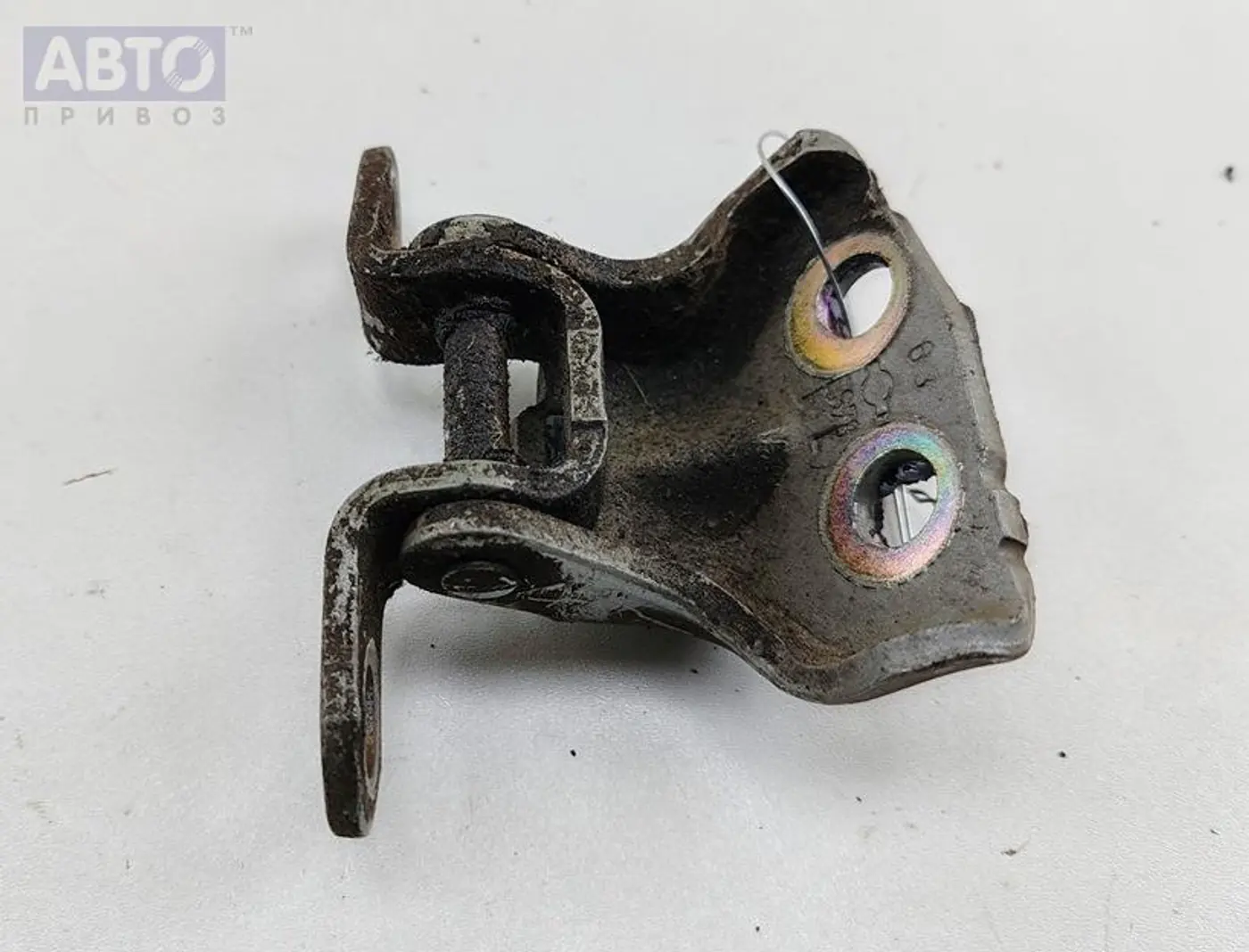 Петли к Nissan Note 2006