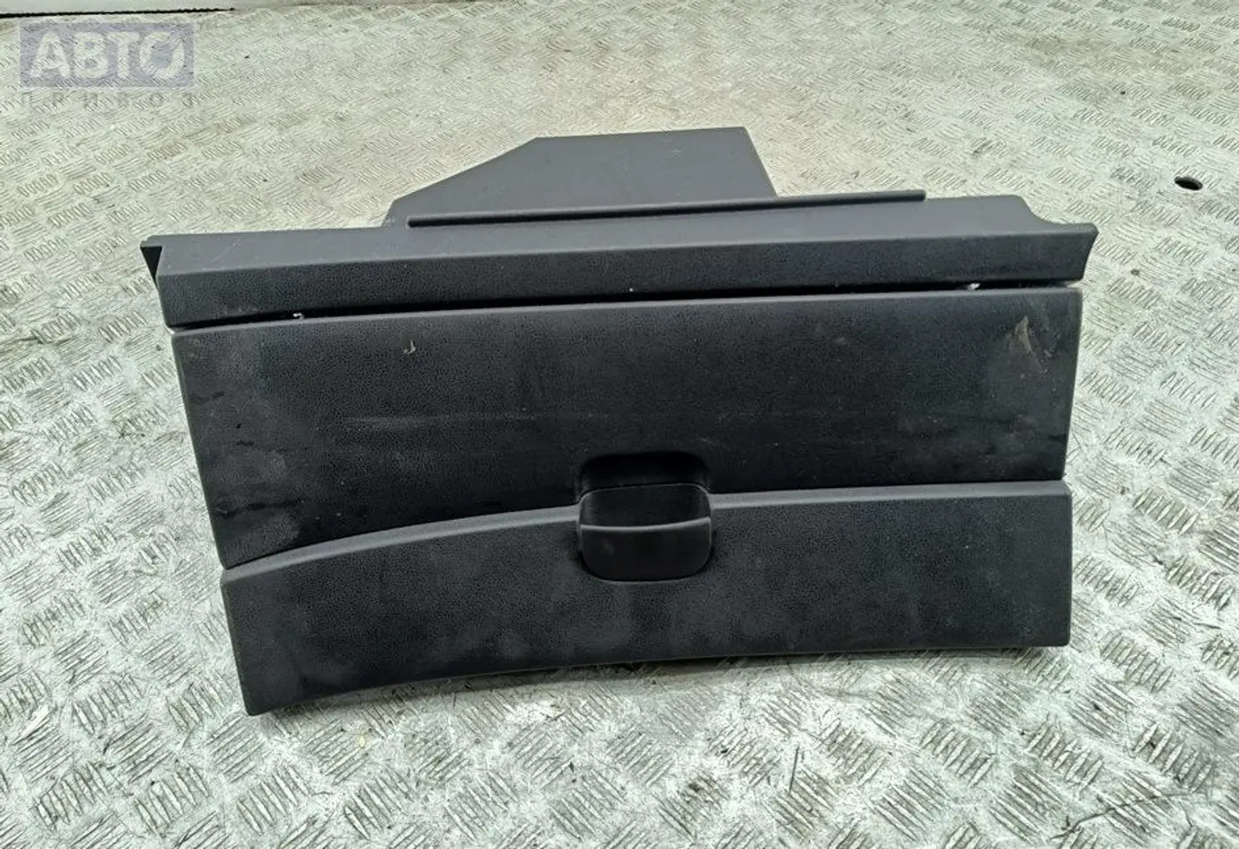 Бардачок к Nissan Qashqai 2013