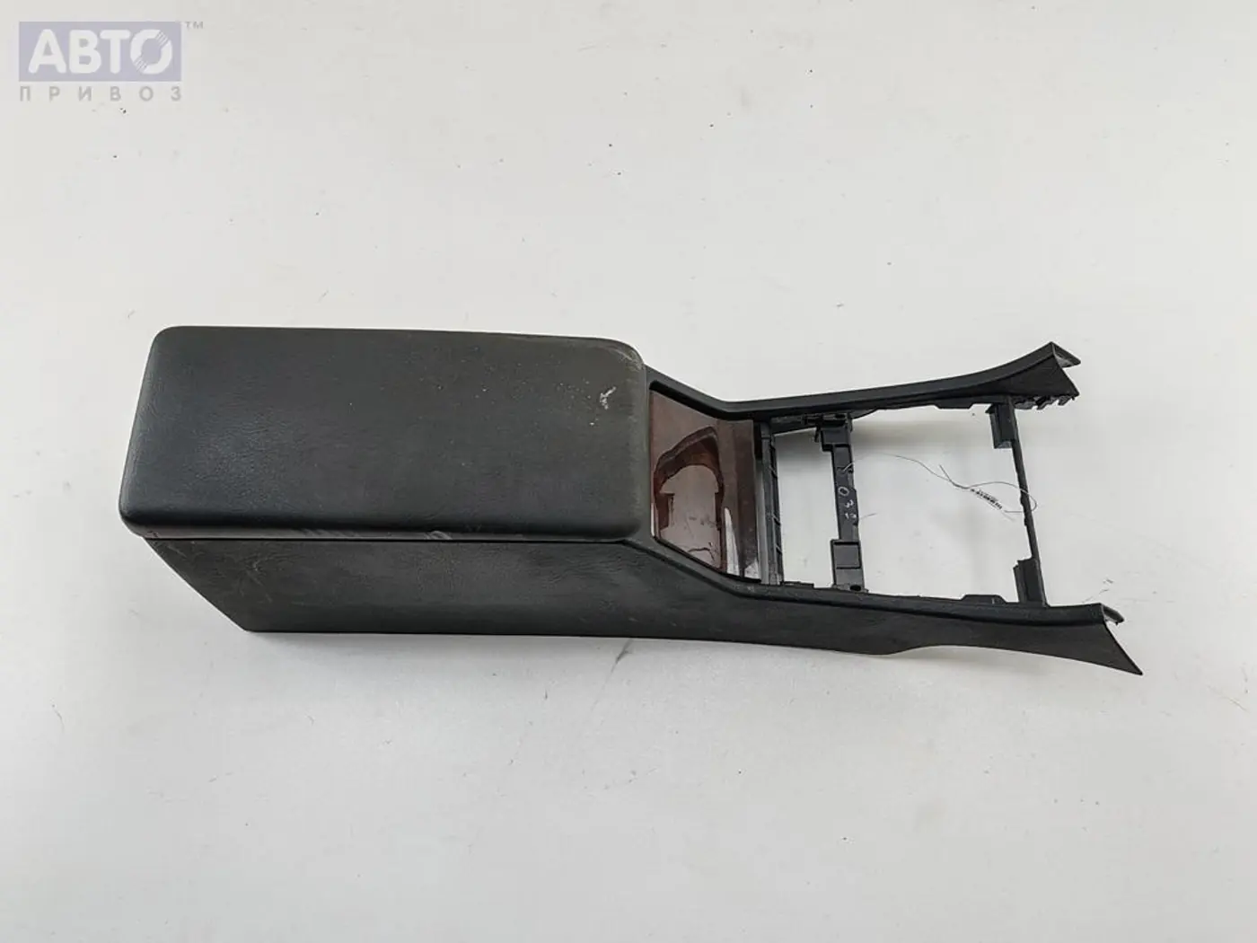 Подлокотник к Mercedes-Benz C-klasse 2000
