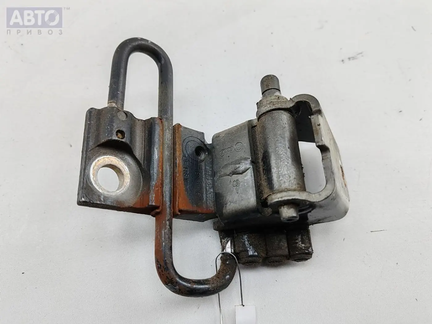 Петли к Audi A4 2006