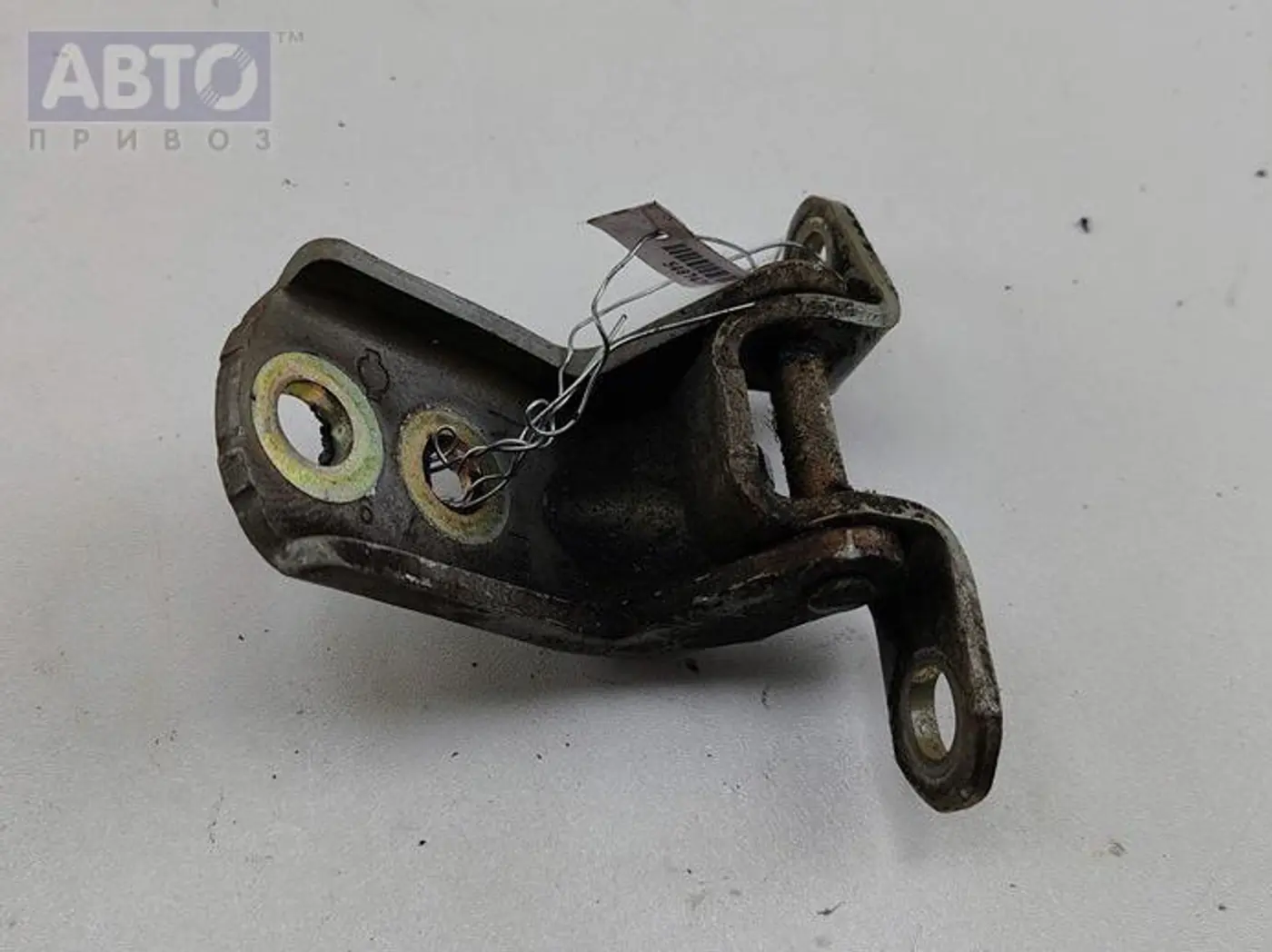 Петли к Nissan Note 2006