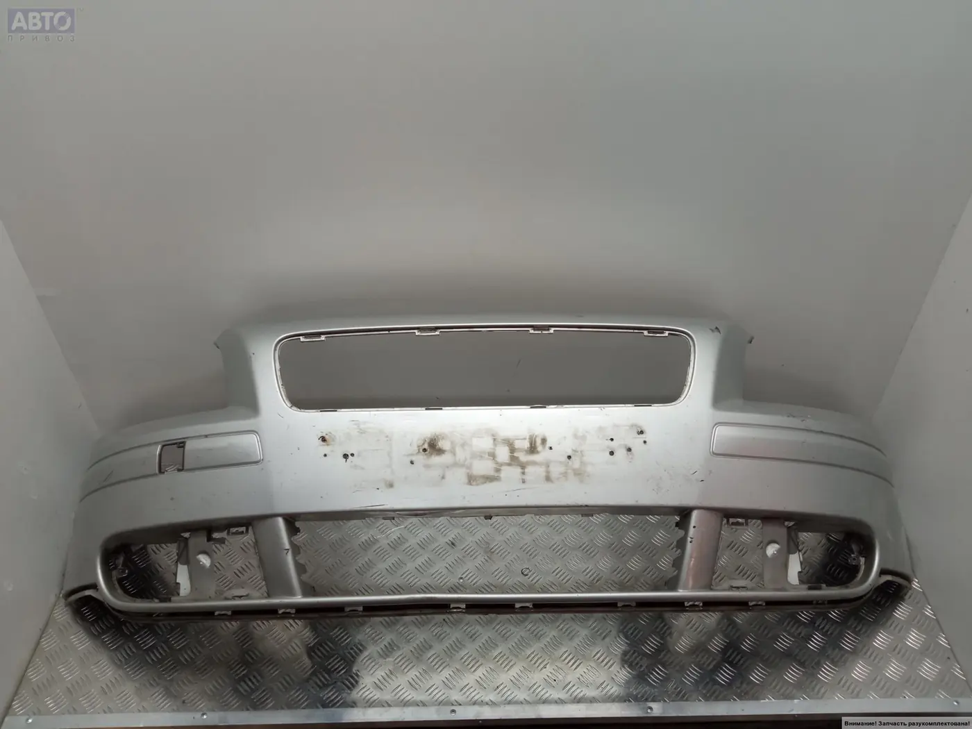 Бампер передний к Volvo V50 2006