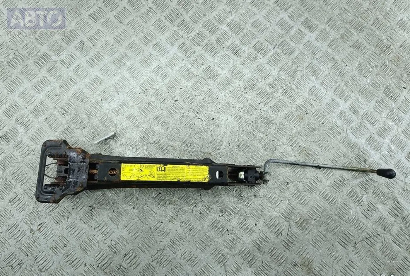 Домкрат к Volkswagen Touareg 2006
