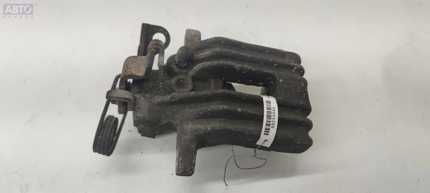 Суппорт к Audi A4 1995